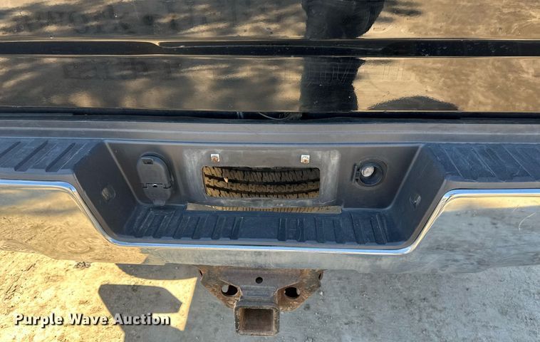 image for item EB2494 2016 Chevrolet Silverado 2500HD Double Cab pickup truck