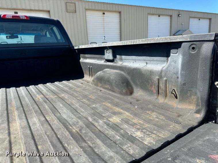 image for item EB2494 2016 Chevrolet Silverado 2500HD Double Cab pickup truck