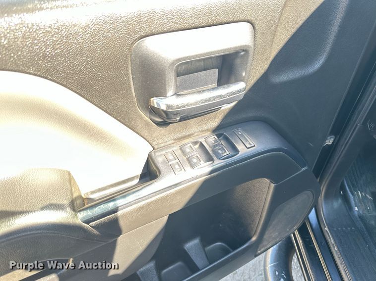 image for item EB2494 2016 Chevrolet Silverado 2500HD Double Cab pickup truck