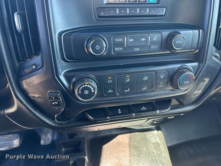 image for item EB2494 2016 Chevrolet Silverado 2500HD Double Cab pickup truck