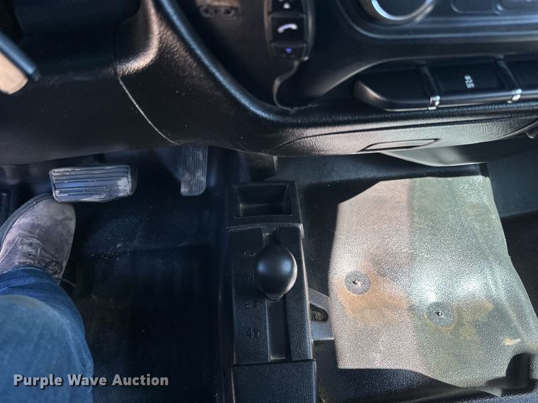 image for item EB2494 2016 Chevrolet Silverado 2500HD Double Cab pickup truck