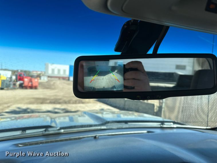 image for item EB2494 2016 Chevrolet Silverado 2500HD Double Cab pickup truck