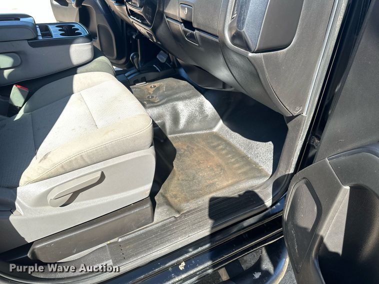 image for item EB2494 2016 Chevrolet Silverado 2500HD Double Cab pickup truck