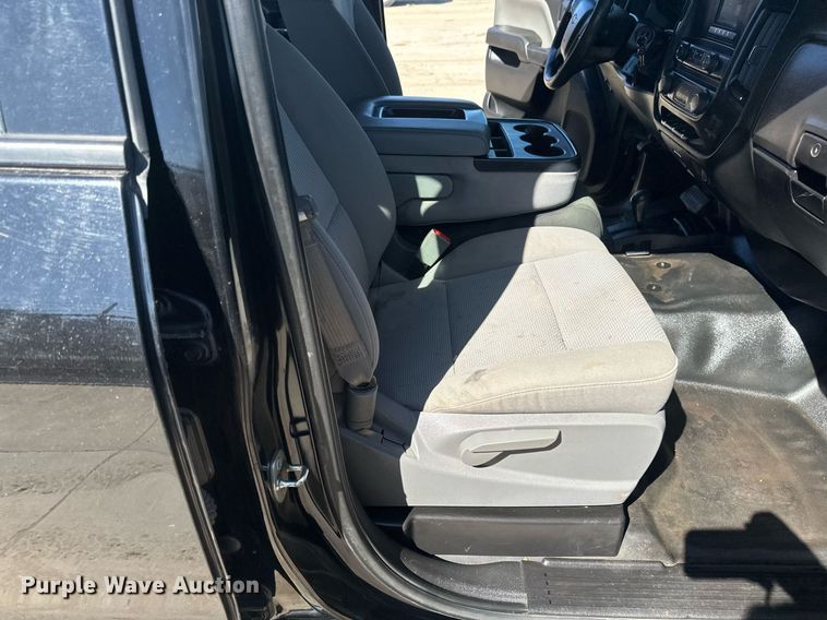 image for item EB2494 2016 Chevrolet Silverado 2500HD Double Cab pickup truck