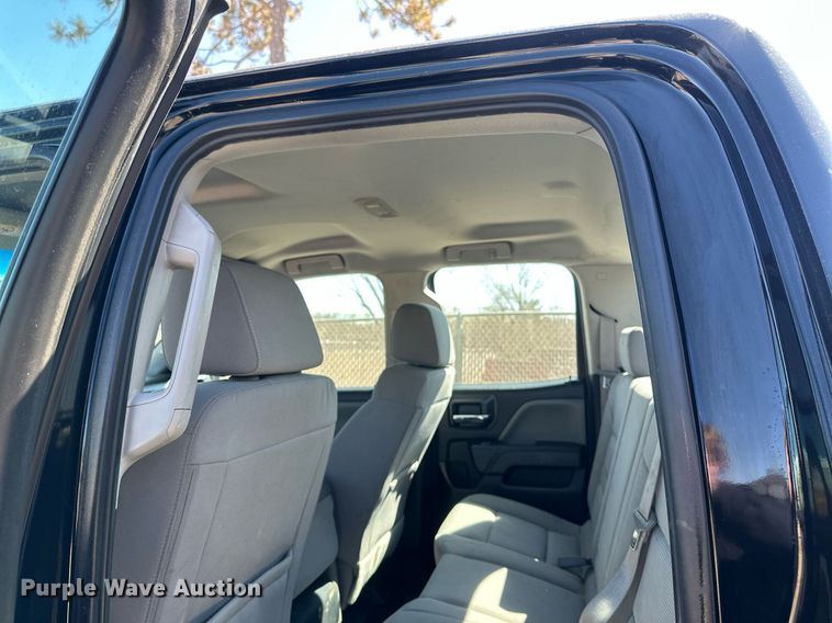 image for item EB2494 2016 Chevrolet Silverado 2500HD Double Cab pickup truck