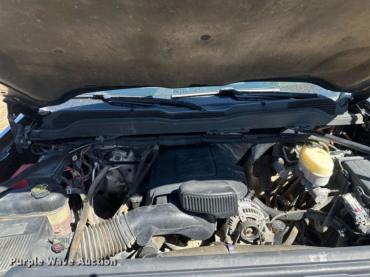 image for item EB2494 2016 Chevrolet Silverado 2500HD Double Cab pickup truck