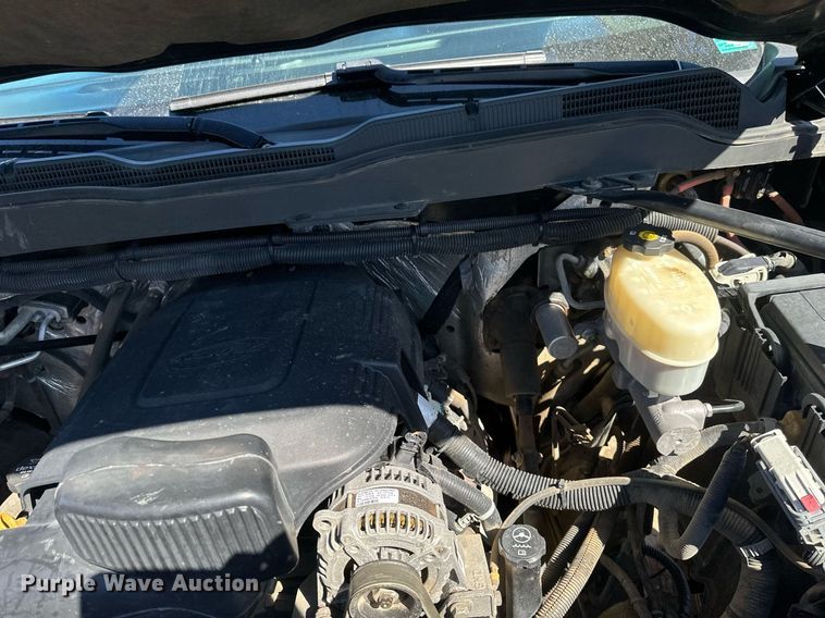 image for item EB2494 2016 Chevrolet Silverado 2500HD Double Cab pickup truck