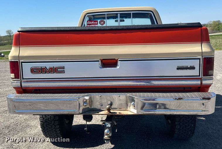 image for item EB2514 1984 Chevrolet K10 Silverado pickup truck