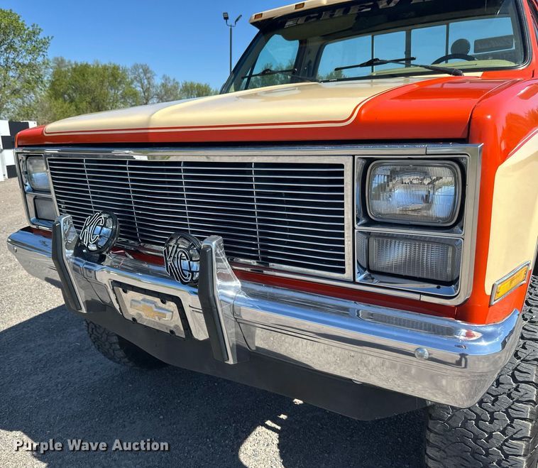 image for item EB2514 1984 Chevrolet K10 Silverado pickup truck