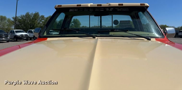 image for item EB2514 1984 Chevrolet K10 Silverado pickup truck