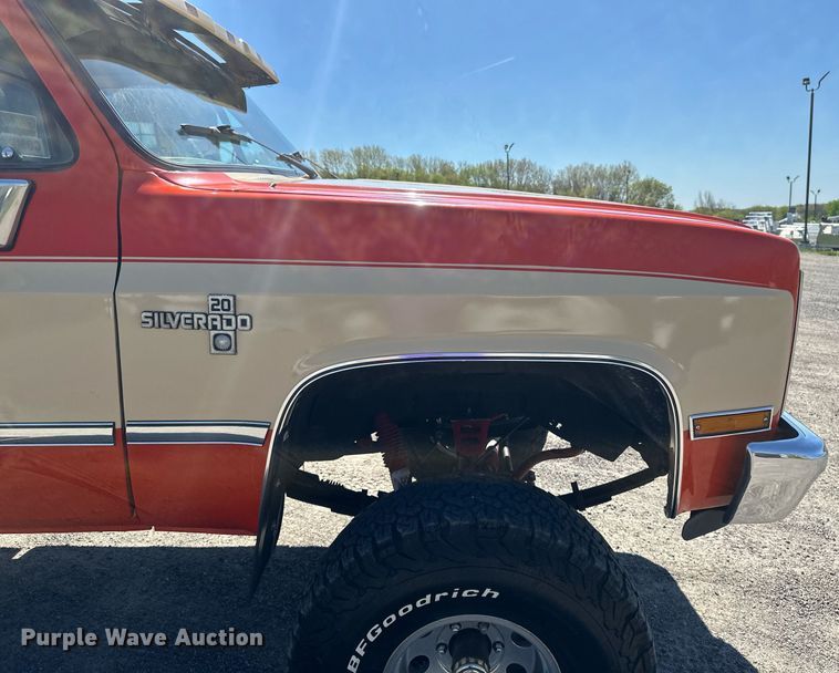 image for item EB2514 1984 Chevrolet K10 Silverado pickup truck