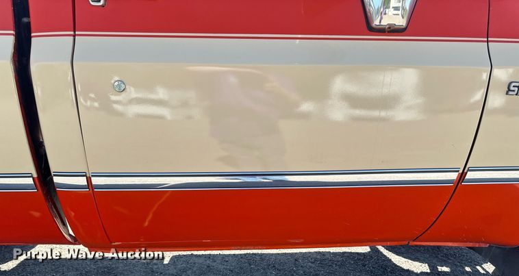 image for item EB2514 1984 Chevrolet K10 Silverado pickup truck