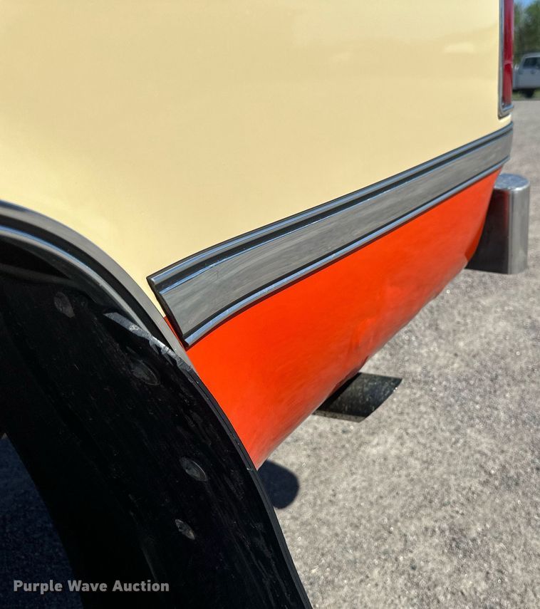 image for item EB2514 1984 Chevrolet K10 Silverado pickup truck