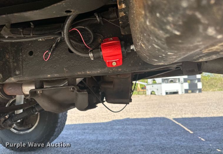 image for item EB2514 1984 Chevrolet K10 Silverado pickup truck