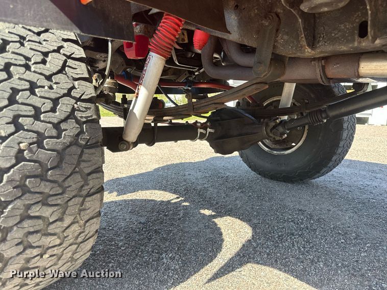 image for item EB2514 1984 Chevrolet K10 Silverado pickup truck