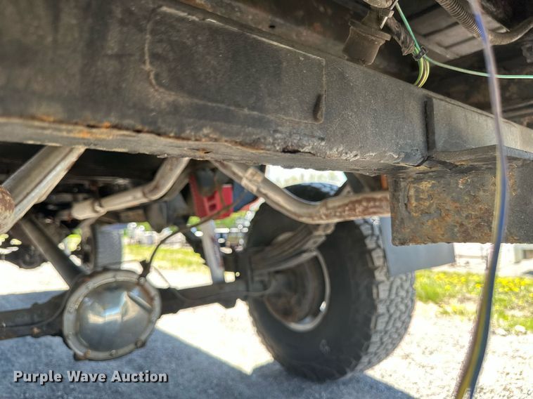 image for item EB2514 1984 Chevrolet K10 Silverado pickup truck