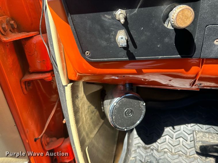 image for item EB2514 1984 Chevrolet K10 Silverado pickup truck