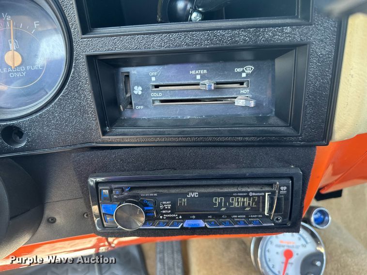 image for item EB2514 1984 Chevrolet K10 Silverado pickup truck