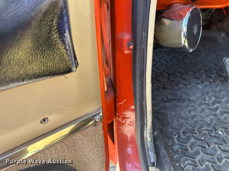 image for item EB2514 1984 Chevrolet K10 Silverado pickup truck