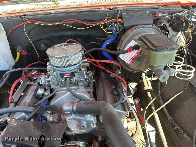 image for item EB2514 1984 Chevrolet K10 Silverado pickup truck