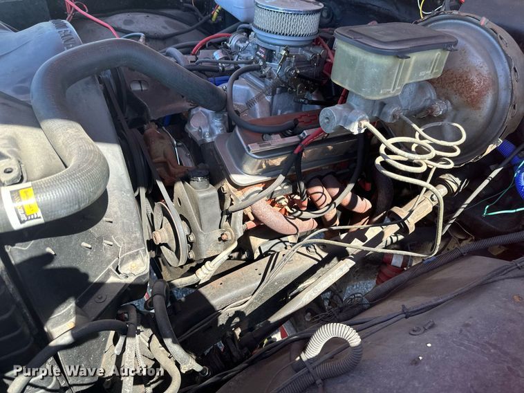 image for item EB2514 1984 Chevrolet K10 Silverado pickup truck