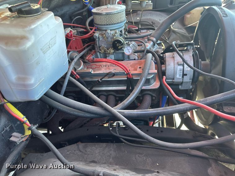 image for item EB2514 1984 Chevrolet K10 Silverado pickup truck