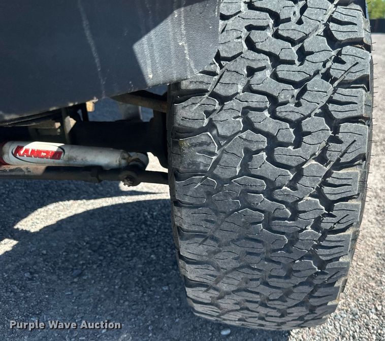 image for item EB2514 1984 Chevrolet K10 Silverado pickup truck