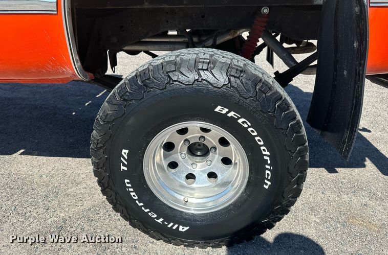 image for item EB2514 1984 Chevrolet K10 Silverado pickup truck