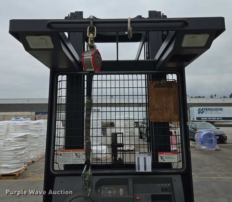 image for item EC1018 2015 Crown SP3520-30 order picker