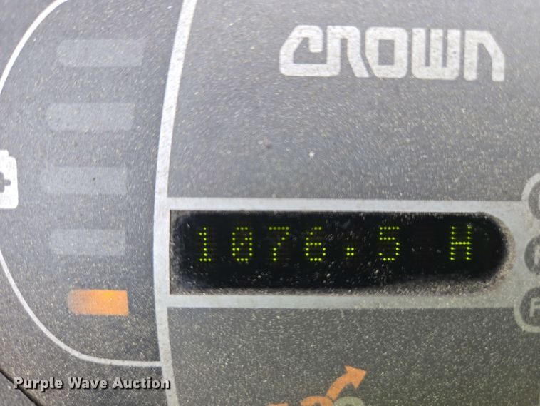 image for item EC1018 2015 Crown SP3520-30 order picker