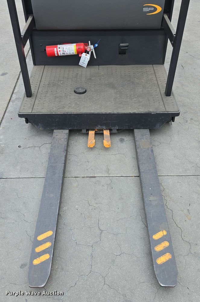 image for item EC1018 2015 Crown SP3520-30 order picker