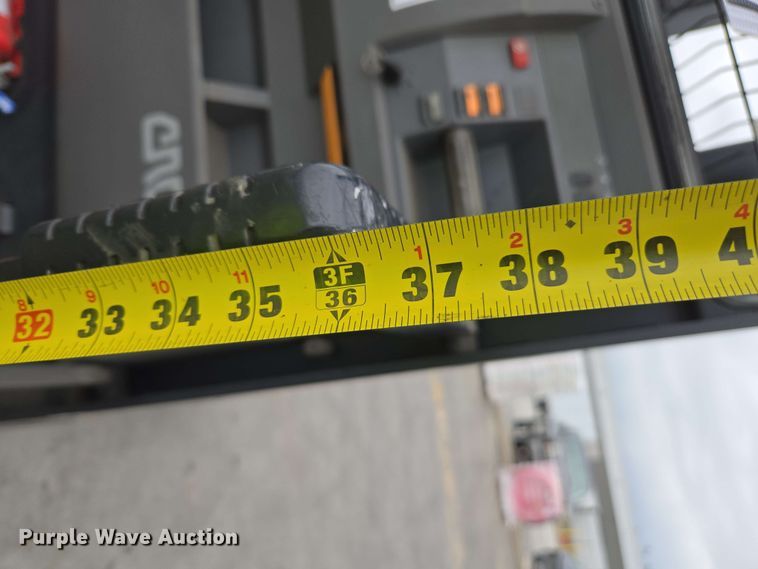 image for item EC1018 2015 Crown SP3520-30 order picker