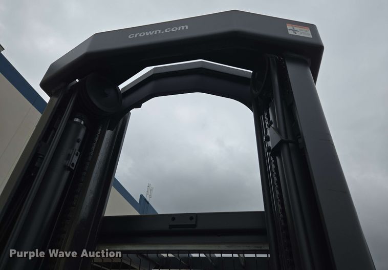 image for item EC1018 2015 Crown SP3520-30 order picker