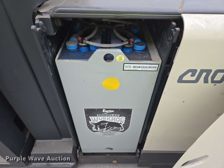 image for item EC1018 2015 Crown SP3520-30 order picker