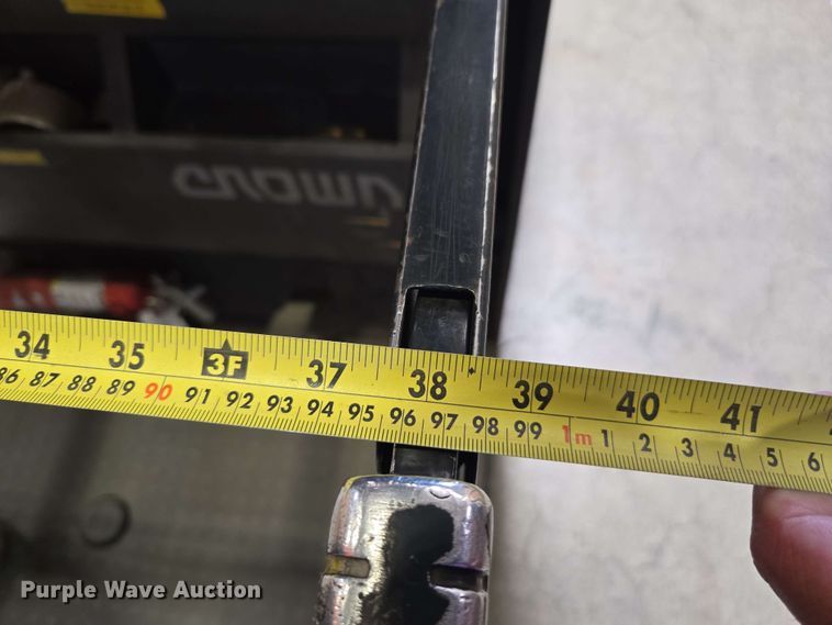 image for item EC1029 2015 Crown SP4020-30 order picker