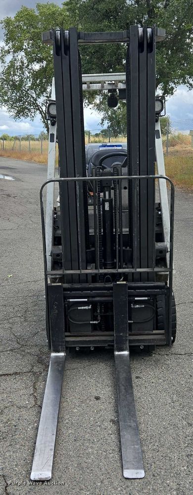 image for item EC1031 2017 UniCarriers CFS40 forklift