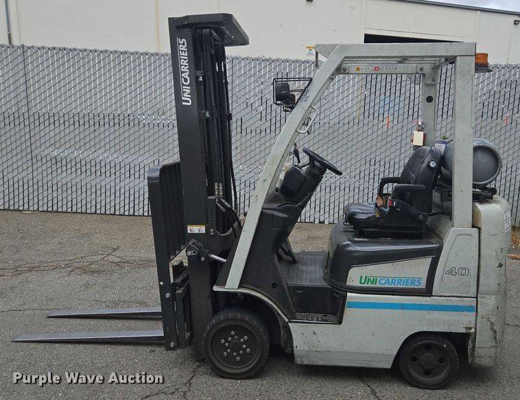 image for item EC1031 2017 UniCarriers CFS40 forklift