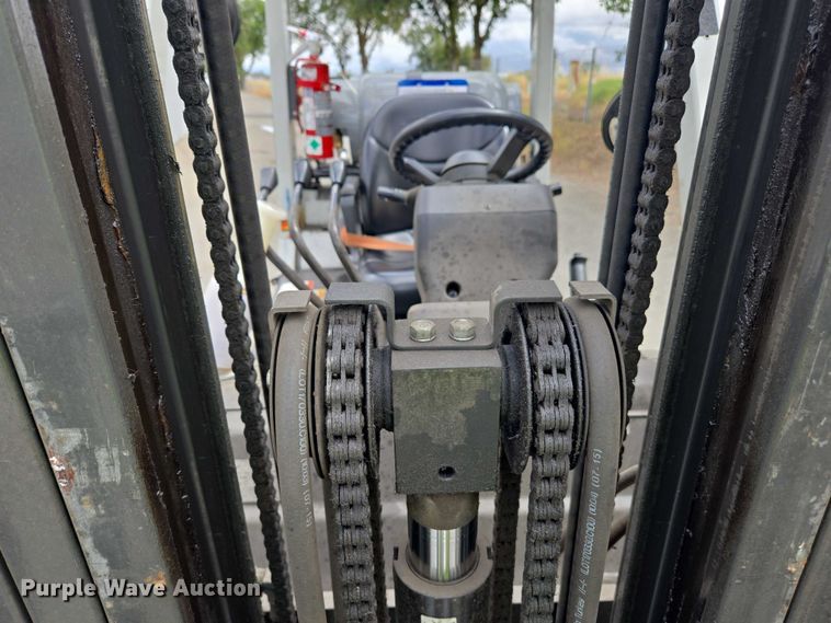 image for item EC1031 2017 UniCarriers CFS40 forklift