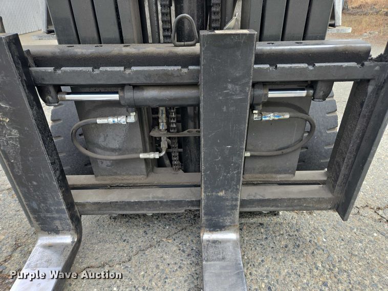 image for item EC1031 2017 UniCarriers CFS40 forklift