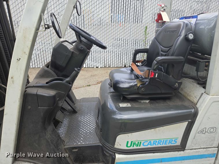 image for item EC1031 2017 UniCarriers CFS40 forklift