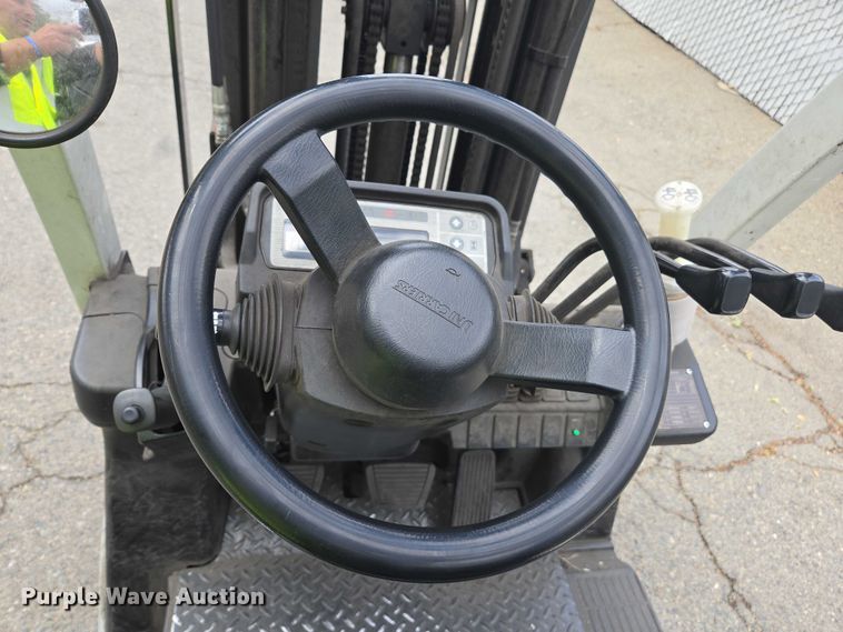image for item EC1031 2017 UniCarriers CFS40 forklift