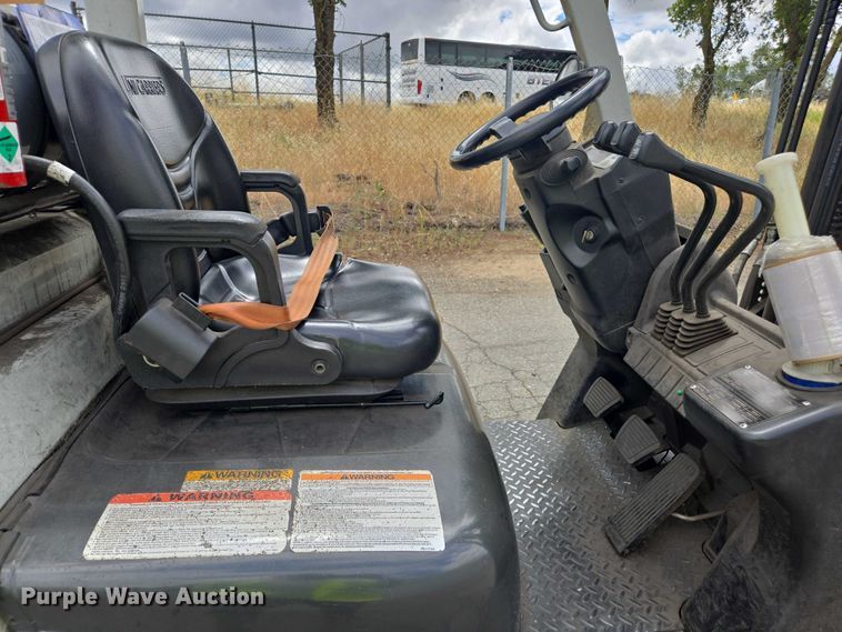 image for item EC1031 2017 UniCarriers CFS40 forklift