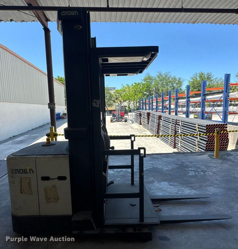 image for item EC3572 2014 Crown SP3505-30 order picker