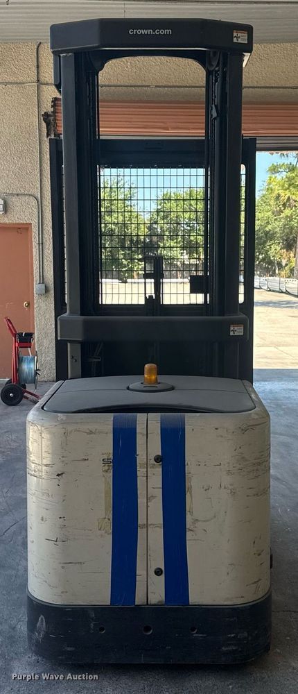 image for item EC3572 2014 Crown SP3505-30 order picker