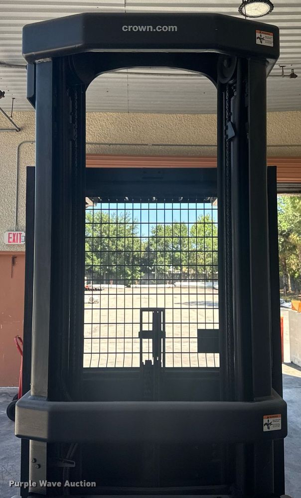 image for item EC3572 2014 Crown SP3505-30 order picker