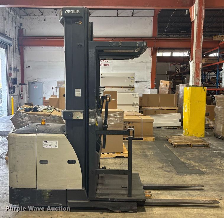 image for item EC3575 2015 Crown SP3520-30 order picker