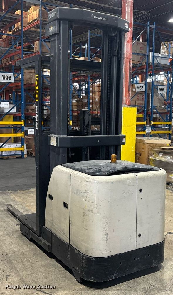 image for item EC3575 2015 Crown SP3520-30 order picker