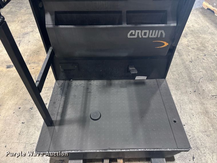 image for item EC3575 2015 Crown SP3520-30 order picker