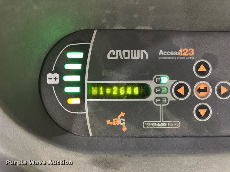 image for item EC3575 2015 Crown SP3520-30 order picker