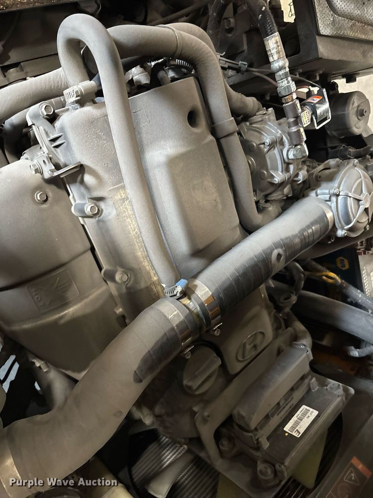 image for item EC3600 Hyundai 25LC-7A forklift